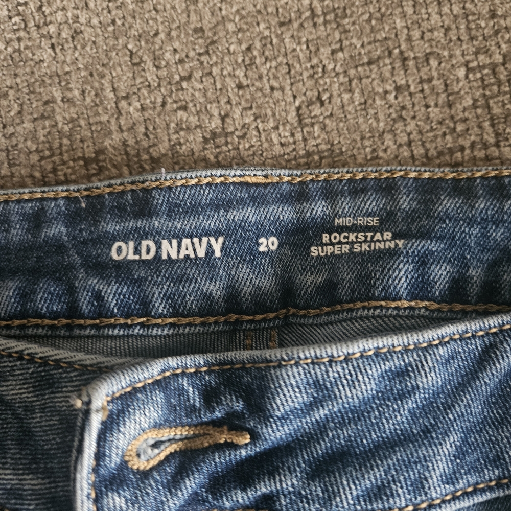 Old Navy Woman's Mid-Rise Rockstar Super Skinny Jeans - Blue